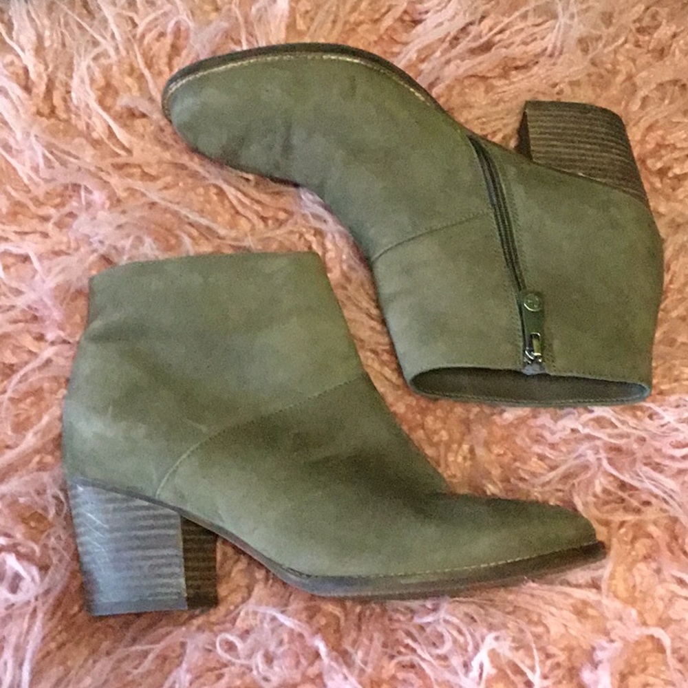 Blondo Waterproof Booties Euc - image 2